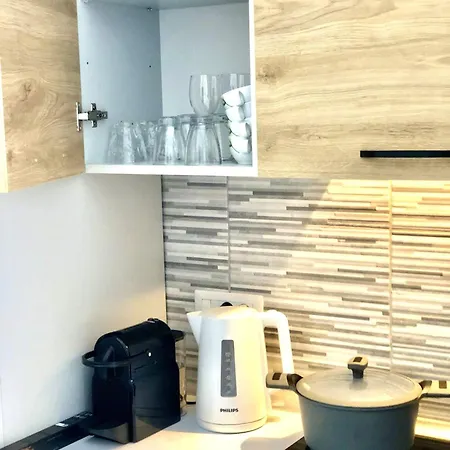 Ferienwohnung San Donato - Grazioso Moderno Monolocale - 600 M Metro Principi D'Acaja Turin Exterior foto